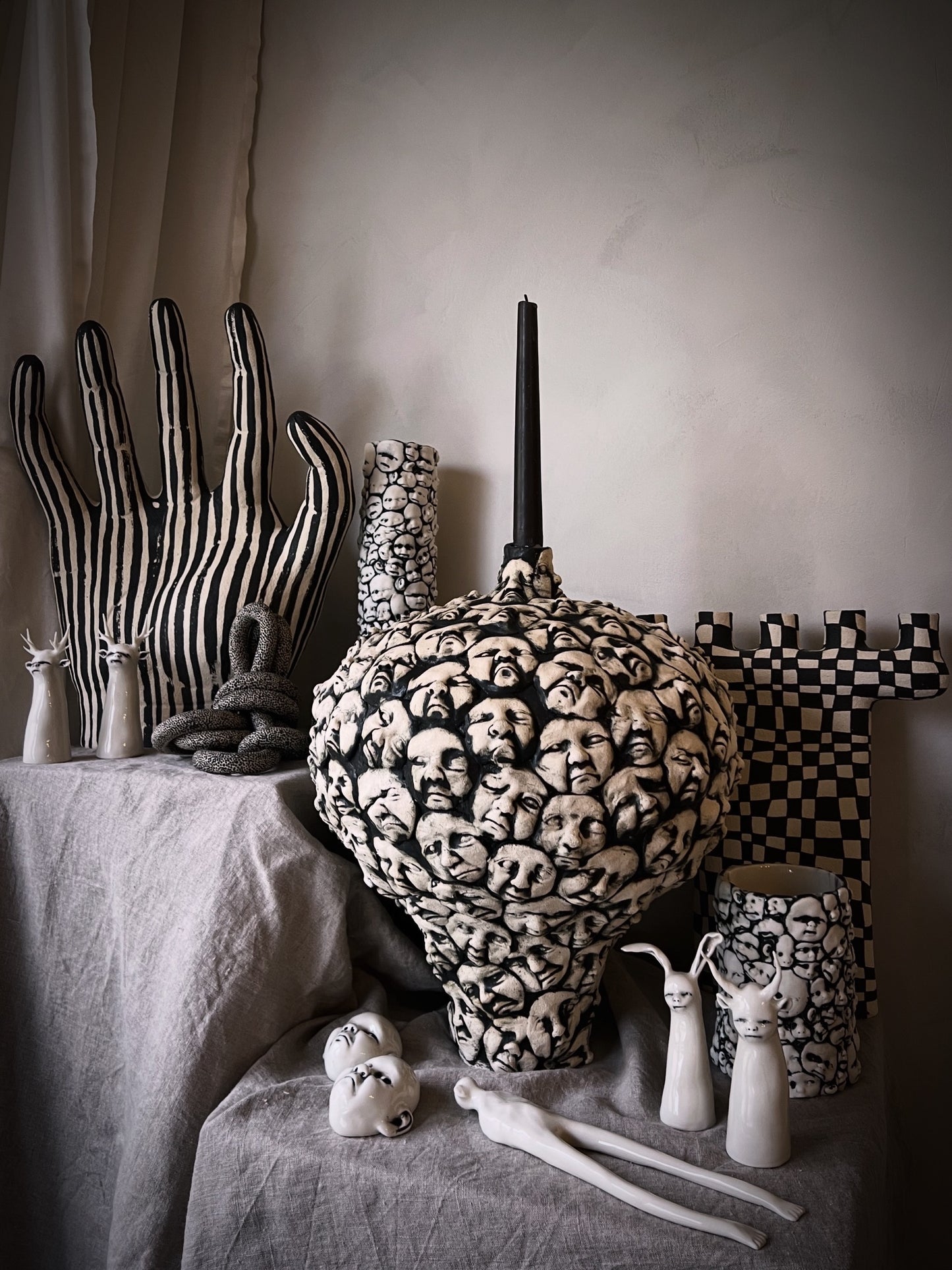 Skulptur Randig Hand