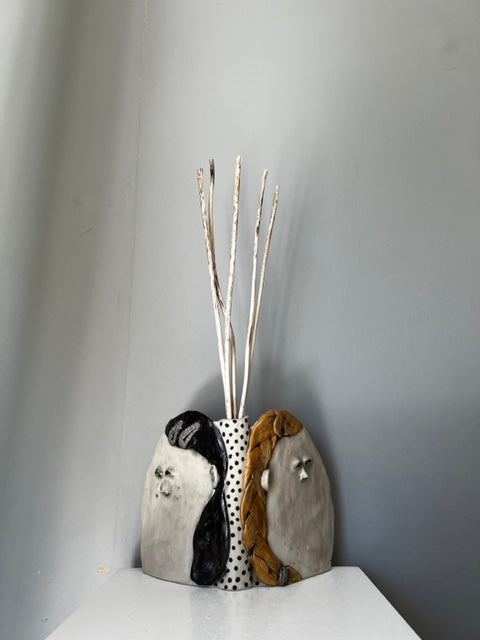 Vas/ljusstake, Vänskap