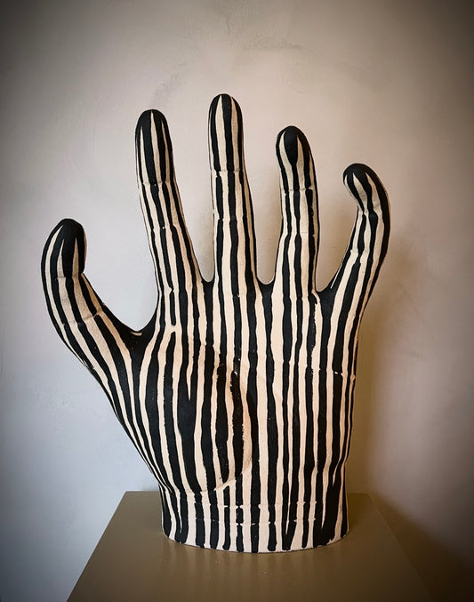 Skulptur Randig Hand