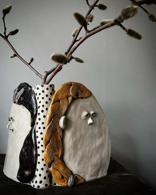 Vas/ljusstake, Vänskap