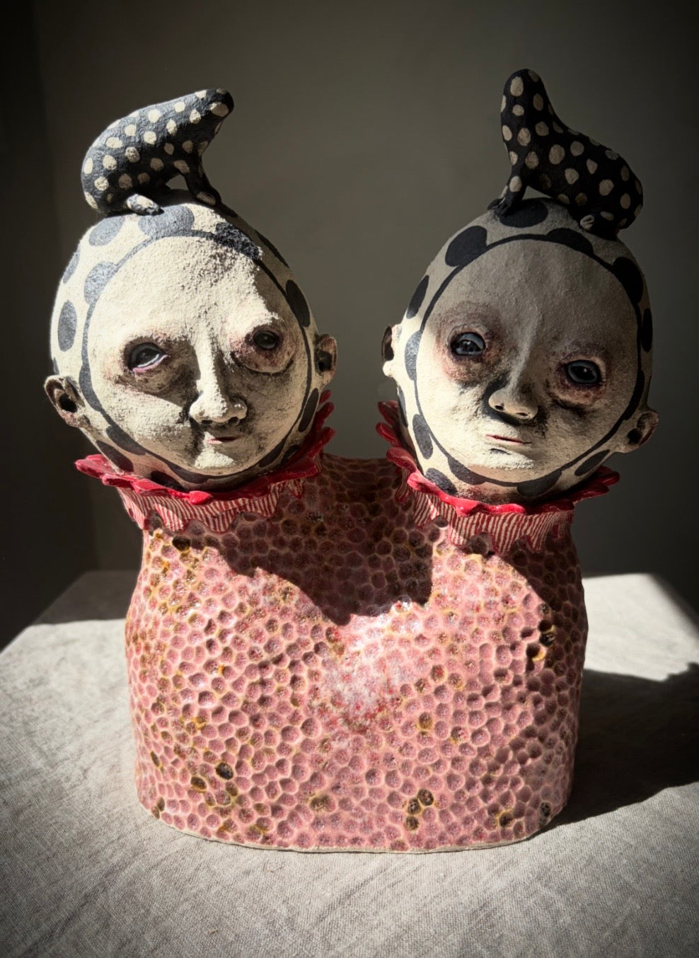 Skulptur Siamesiska tvillingar